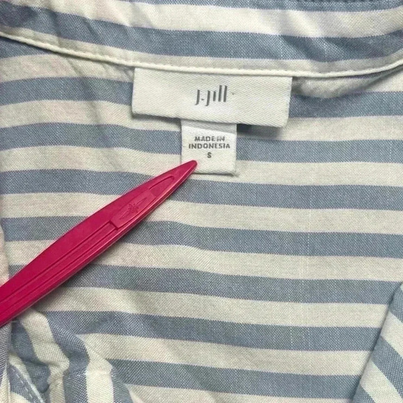 J.JILL 100% Tencel Lyocell striped button down shirt Size Small - Picture 6 of 8
